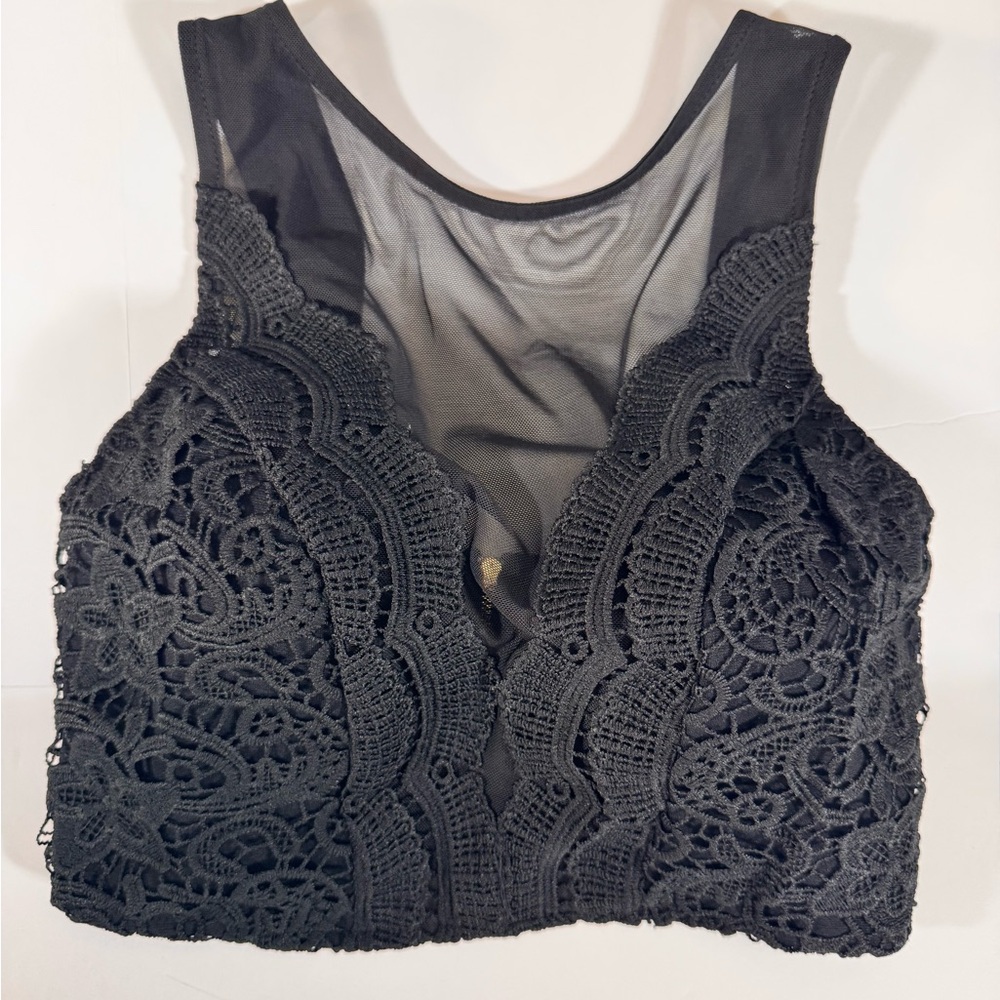 Windsor Small Black Knit Wit Crochet Crop Top - Picture 3 of 9